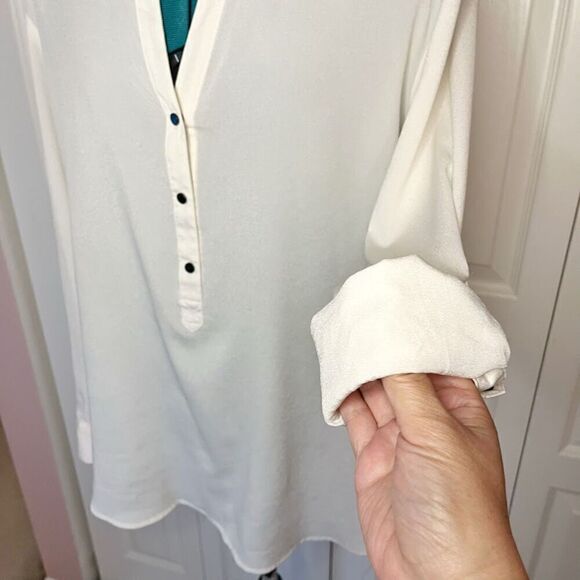 Adrianna Papell XL Cream Split V Neck Button Long Sleeve Unlined Career Blouse - Picture 8 of 15